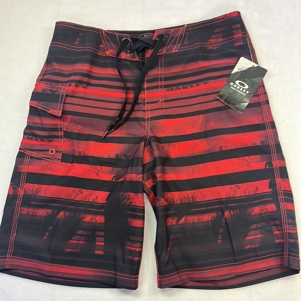 Oakley Vault Exclusive Redline Pleasure Board-shorts Swim NWT Size 31